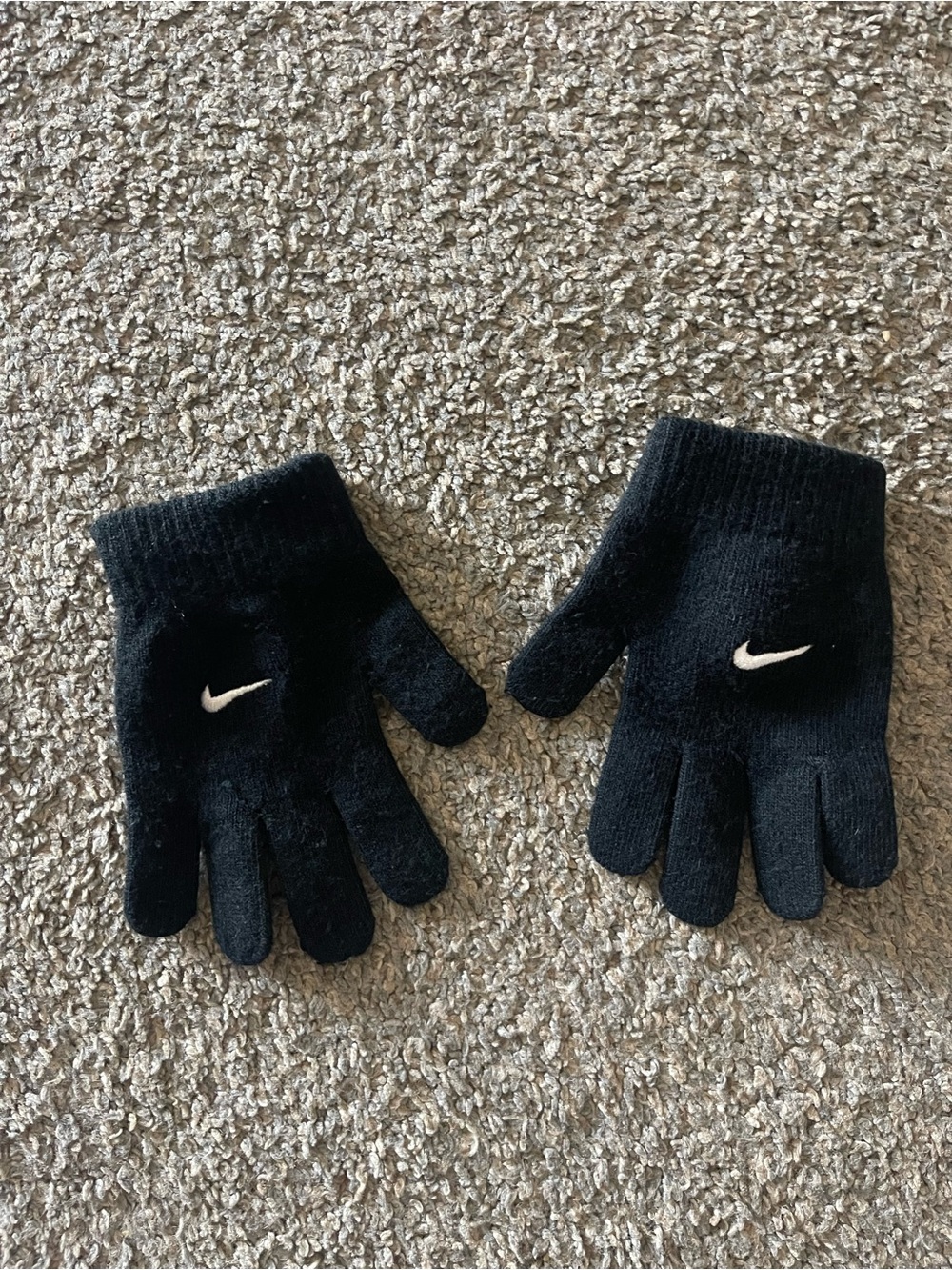 Nike Toddler Black Knit Gloves with White Swoosh